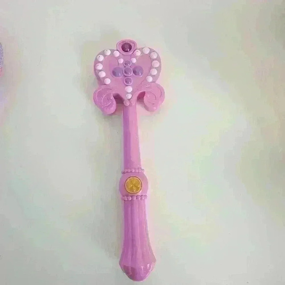 SOFIA THE FIRST MAGIC DANCING DOLL SINGS TALKS - Picture 14 of 17